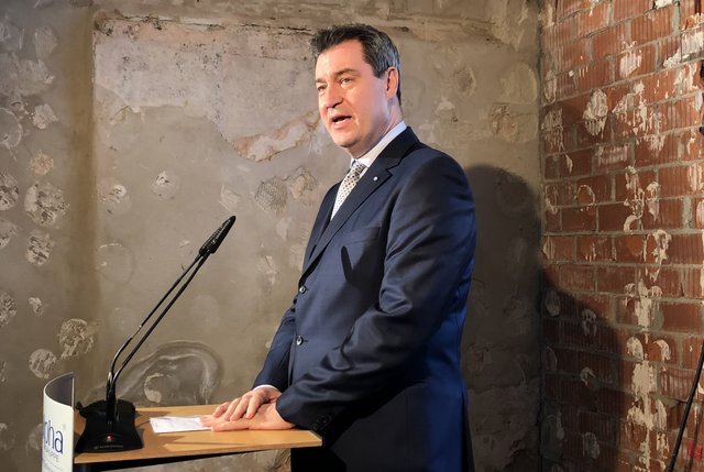Ministerpräsident Dr. Markus Söder bei der Grundsteinlegung. | Foto: tom