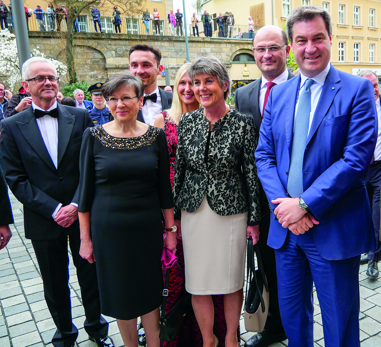 Bernd Schreiber, Präsident Bayerische Schlösserverwaltung, Regierungspräsidentin Heidrun Piwernetz, Aleksandar Trifunovic, MdB Silke Launert, OB Brigitte Merk-Erbe, Finanzminister Albert Füracker und Ministerpräsident Dr. Markus Söder.