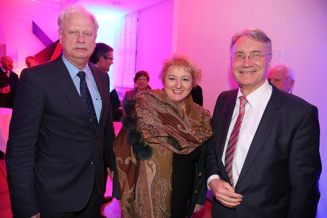 Roman Fertinger (r.) wird Nachfolger von Polizeipräsident Johann Rast (l.) in Mittelfranken. Auf dem Bild mit der Landtagsabgeordneten Petra Guttenberger beim Bayerischen Eisenbahnempfang im vergangenen Jahr.
