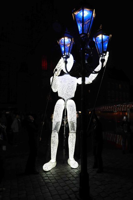Der sanfte Leuchtriese DUNDU verzauberte die Blaue Nacht. | Foto: Udo Dreier