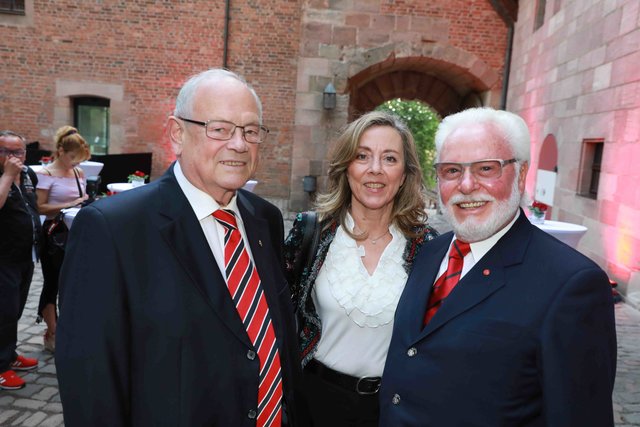 Großer Empfang der Club-Helden, Betreuer und Sponsoren auf der Nürnberger Kaiserburg. | Foto: © Udo Dreier