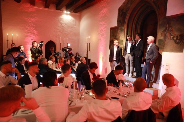 Großer Empfang der Club-Helden, Betreuer und Sponsoren auf der Nürnberger Kaiserburg. | Foto: © Udo Dreier