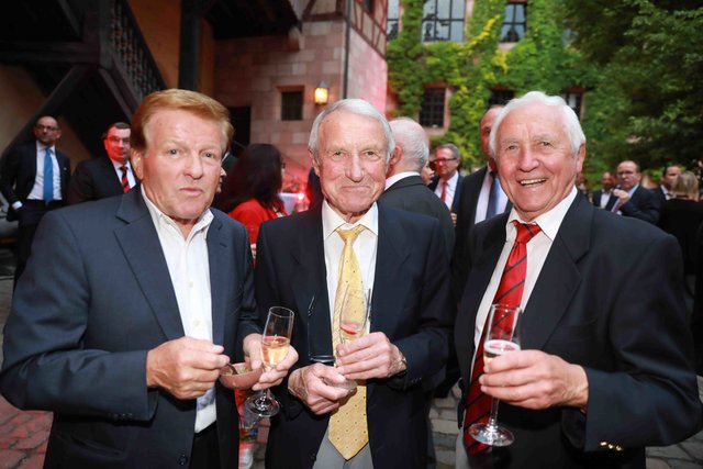 Großer Empfang der Club-Helden, Betreuer und Sponsoren auf der Nürnberger Kaiserburg. | Foto: © Udo Dreier