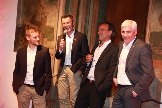 Großer Empfang der Club-Helden, Betreuer und Sponsoren auf der Nürnberger Kaiserburg. | Foto: © Udo Dreier