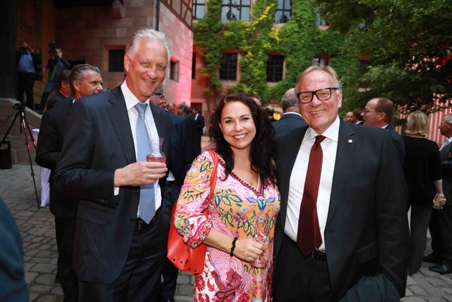Großer Empfang der Club-Helden, Betreuer und Sponsoren auf der Nürnberger Kaiserburg. | Foto: © Udo Dreier
