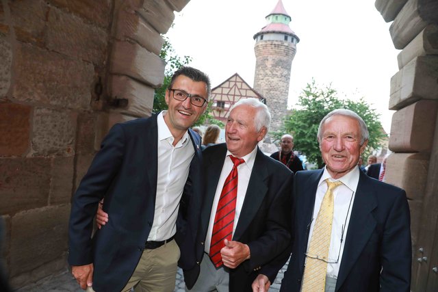 Großer Empfang der Club-Helden, Betreuer und Sponsoren auf der Nürnberger Kaiserburg. | Foto: © Udo Dreier