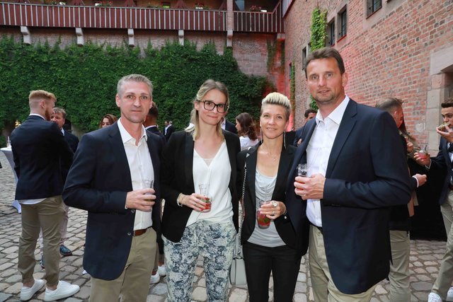 Großer Empfang der Club-Helden, Betreuer und Sponsoren auf der Nürnberger Kaiserburg. | Foto: © Udo Dreier