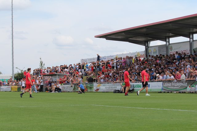 Die Relagationsspiele hatten eine rekordverdächtige Kulisse. | Foto: fussballn.de