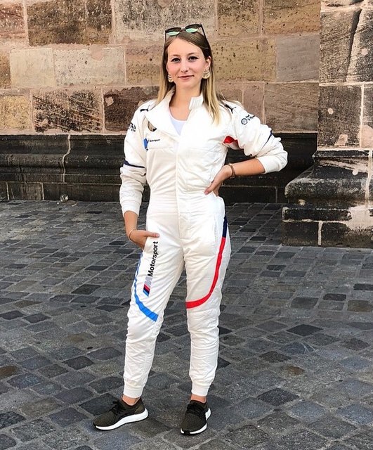 Coleen (*1998) ist 1,70 Meter groß. Lokalmatador Marco Wittmann ist ihr Favorit. | Foto: © Privat