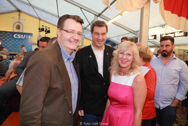 Erster öffentlicher Festzeltauftritt von Ministerpräsident Dr. Markus Söder in Nürnberg. | Foto: Udo Dreier