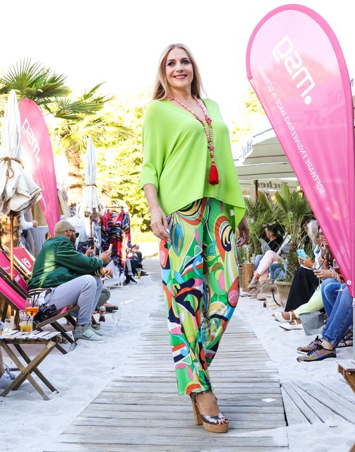 Modenschau am Nürnberger Stadtstrand. IK Selection und Menage, Sabine Fischer. | Foto: Nicole Fuchsbauer