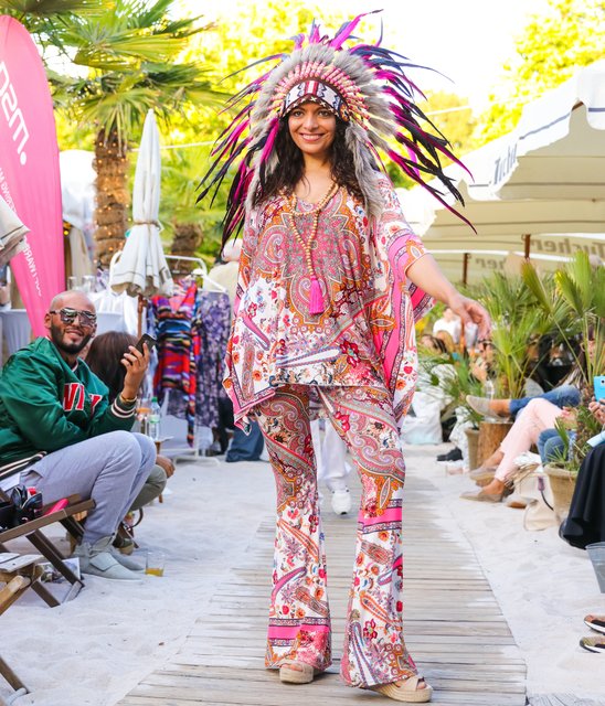 Modenschau am Nürnberger Stadtstrand. Kollektion von Nina Halbig, Love and Peace, Miss Bikini, Taschen von Martina Knauf. | Foto: Nicole Fuchsbauer