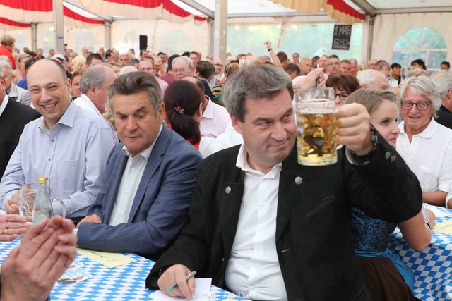 Prost! | Foto: Udo Dreier