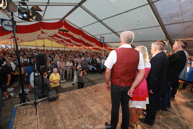 Foto: Udo Dreier - 21.06.2018 - Nürnberg - Eibach - Festzelt - Erster öffentlicher Festzeltauftritt von Ministerpräsident Dr. Markus Söder in Nürnberg  - 