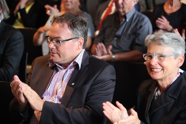 Bezirksrat Michael Maderer und Abteilungsdirektion Dr. Sabine Heym. | Foto: Arthur Kreklau