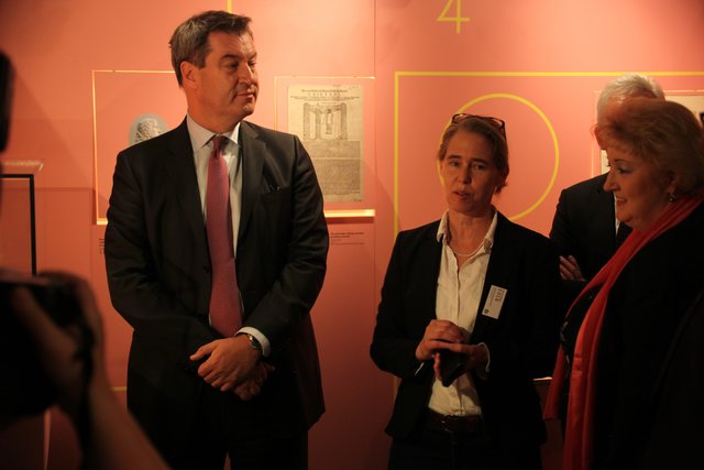 Die Ausstellung "Bayerns Gold" wurde am 6. Juli eröffnet und dauert noch bis 14. Oktober. | Foto: Arthur Kreklau