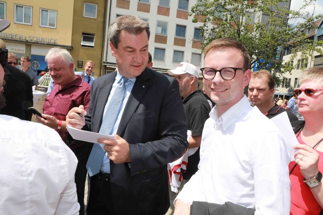 Staatsempfang für die Clubhelden. | Foto: Udo Dreier