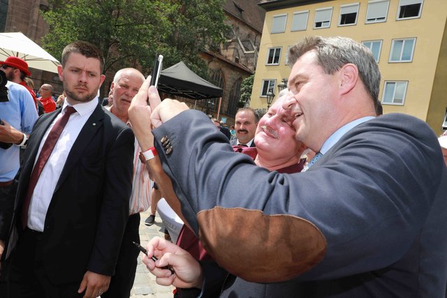 Staatsempfang für die Clubhelden. | Foto: Udo Dreier