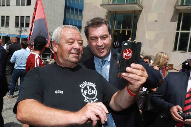 Staatsempfang für die Clubhelden. | Foto: Udo Dreier