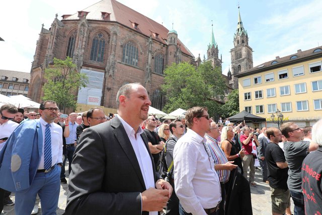Staatsempfang für die Clubhelden. | Foto: Udo Dreier