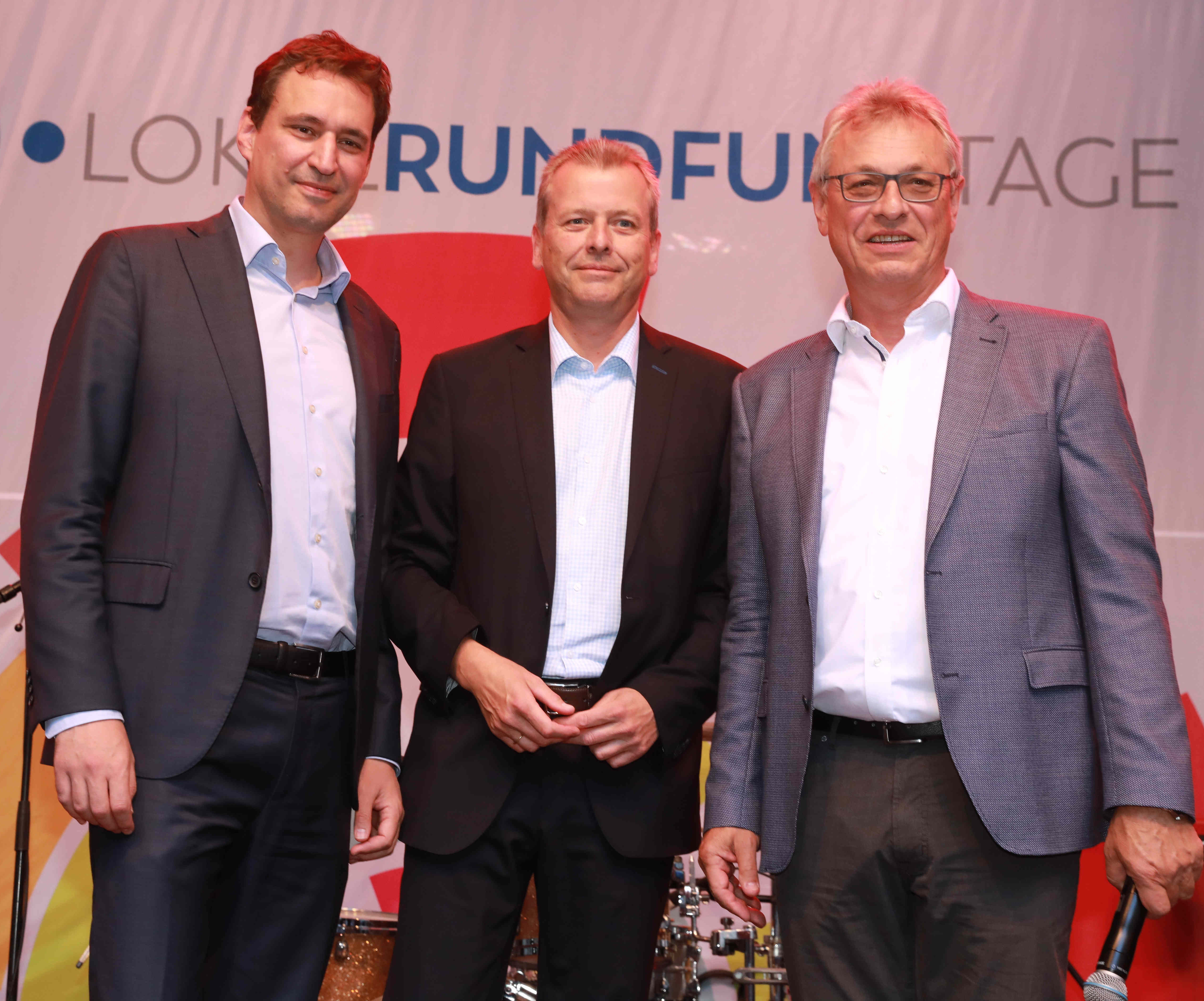 Staatsminister für Europa, Digitales & Medien Georg Eisenreich, Nürnbergs OB Dr. Ulrich Maly (SPD) und Siegfried Schneider, Präsident der Bayerischen Landeszentrale für neue Medien (BLM, von links) eröffnen das Medienfest der Lokalrundfunktage.