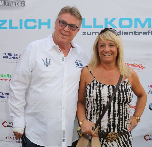 Nürnbergs Mode-Lady Dominic Armbrüster mit Gatte Detlef. | Foto: © Jürgen Friedrich
