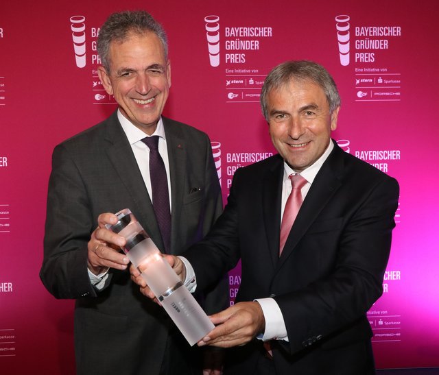 Dr. Ulrich Netzer (l.), Präsident des Sparkassenverbands Bayern, und Roland Schmautz, Vizepräsident des Sparkassenverbands Bayern. | Foto: © John R. Braun