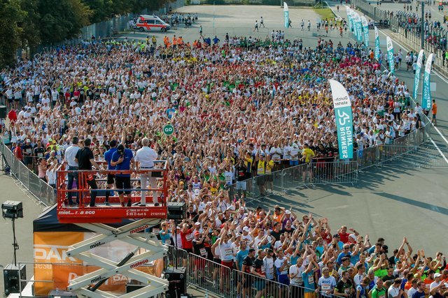 17.500 Läuferinnen und Läufer starteten beim B2Run 2018. | Foto: B2Run Nürnberg