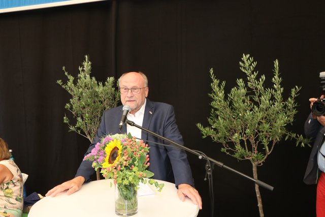 Gerührt bedankte sich Hermann Könicke für die zahlreichen Glückwünsche. | Foto: John R. Braun