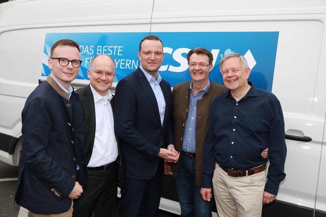 (v.l.) Bezirksrat und Fraktionschef  Peter Daniel Forster, MdB Sebastian Brehm, Gesundheitsminister Jens Spahn, Bundestagsabgeordneter Michael Frieser und Landtagsabgeordneter Karl Freller. | Foto: Udo Dreier