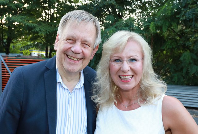 CSU-Landtagskandidatin Gerlinde Mathes mit MdL Karl Freller. | Foto: © bayernpess/Udo Dreier