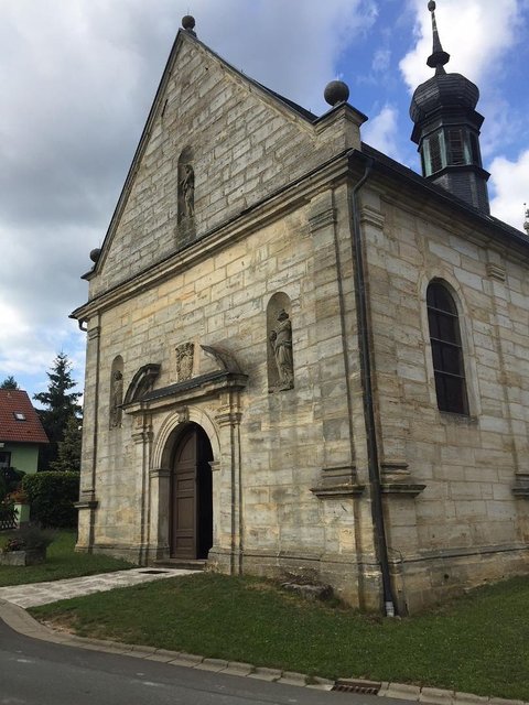 Die Barockkirche St. Johannes der Täufer in Schirnaidel. | Foto: Eduard Nöth