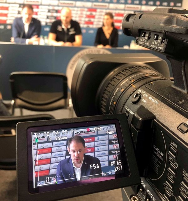 (Foto: HC Erlangen): „Wir öffnen bereits um 14:30 Uhr die Abendkassen an der ARENA", so HC-Geschäftsführer René Selke