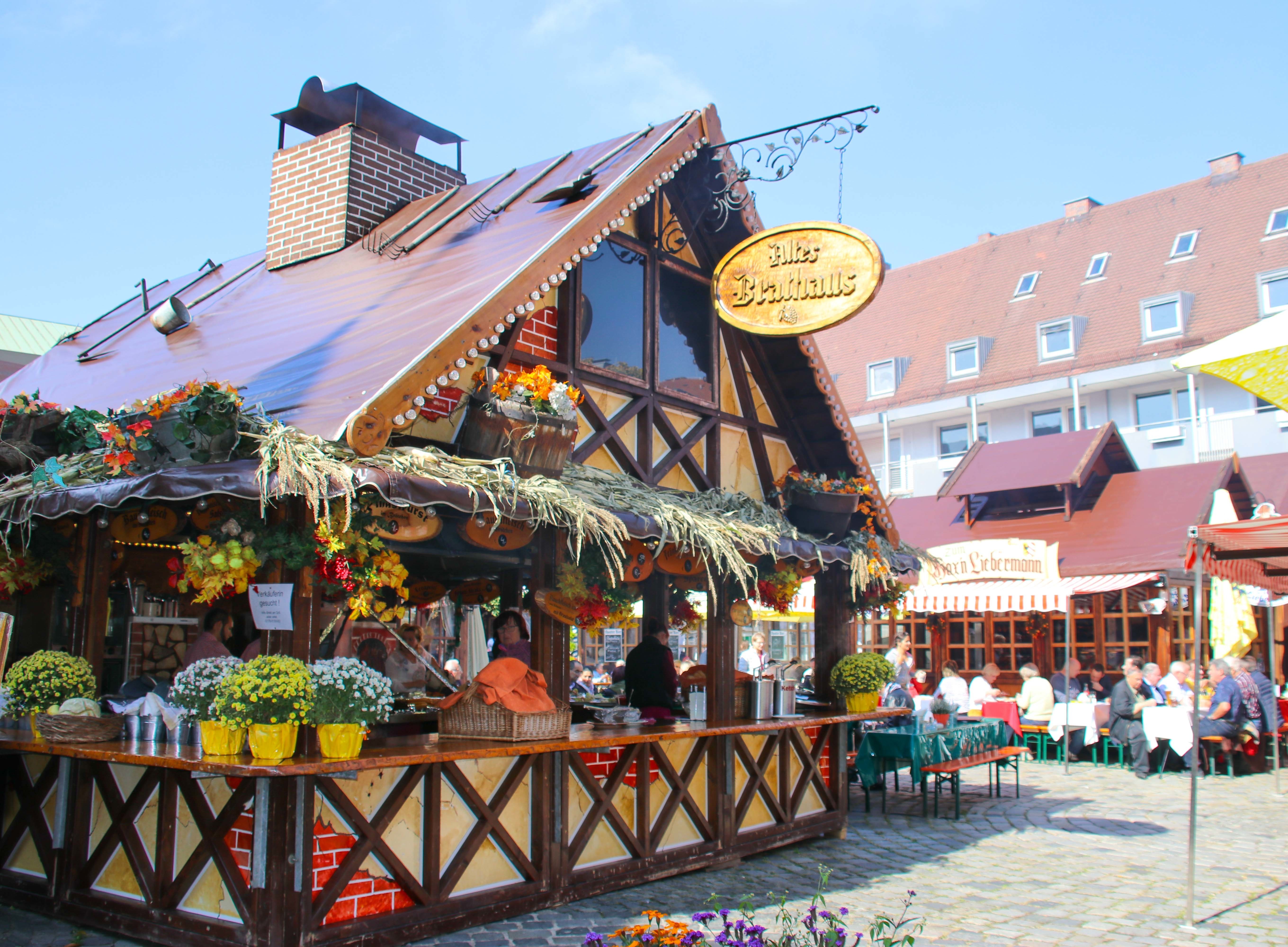 Besucher des Altstadtfestes sollten möglichst mit den Öffentlichen in die Stadt fahren.