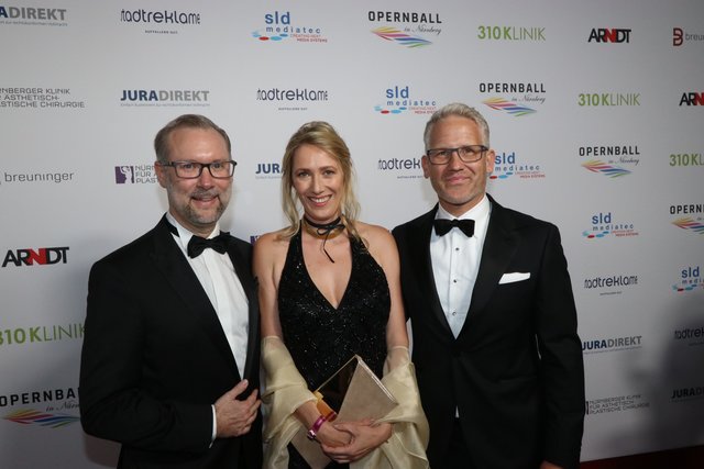 Michael Lorz (r.) und Ehefrau Sybille mit Simon Röschke.