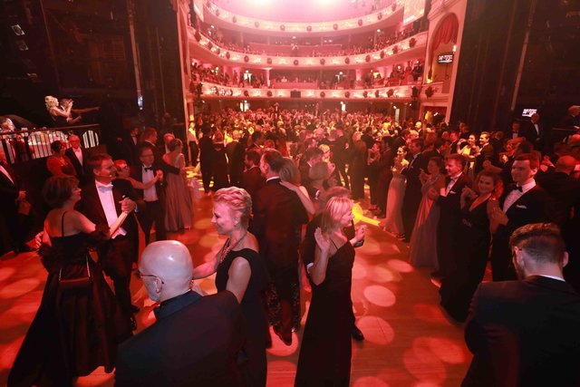 Foto: Udo Dreier - 14.09.2018 - Nürnberg -  Opernball 2018 - 