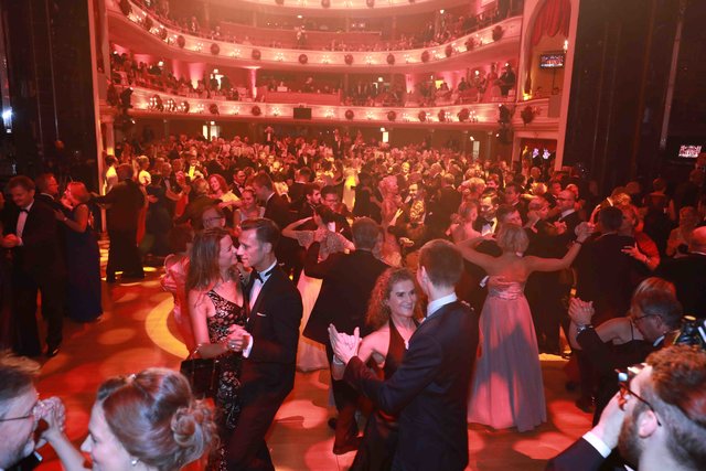 Foto: Udo Dreier - 14.09.2018 - Nürnberg -  Opernball 2018 - 