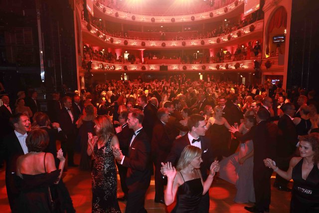 Foto: Udo Dreier - 14.09.2018 - Nürnberg -  Opernball 2018 - 