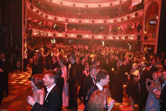 Foto: Udo Dreier - 14.09.2018 - Nürnberg -  Opernball 2018 - 