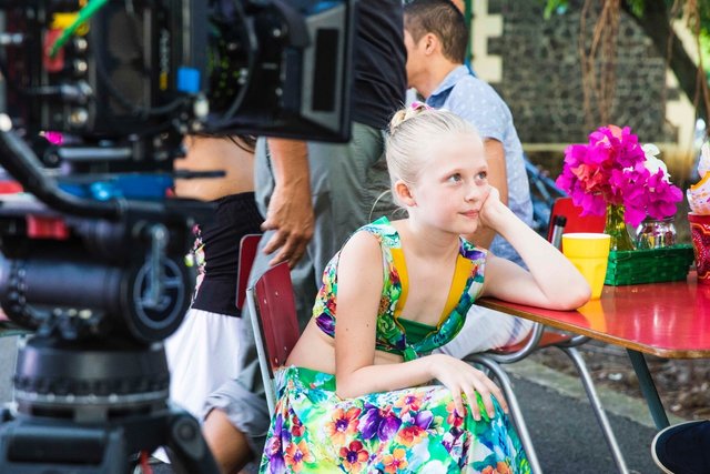 Die kleine Sahrah hat gut lachen: Sie wurde erfolgreich für Dreharbeiten zur ARD-Serie ,,Die Inselärztin" gecastet. | Foto: oh/Sunshine-Casting