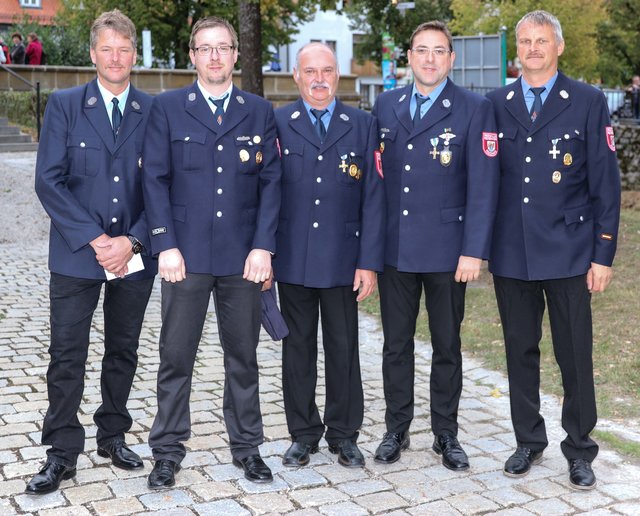 Empfang der Gäste vor dem Festakt in der Oertelscheune. | Foto: Nicole Fuchsbauer