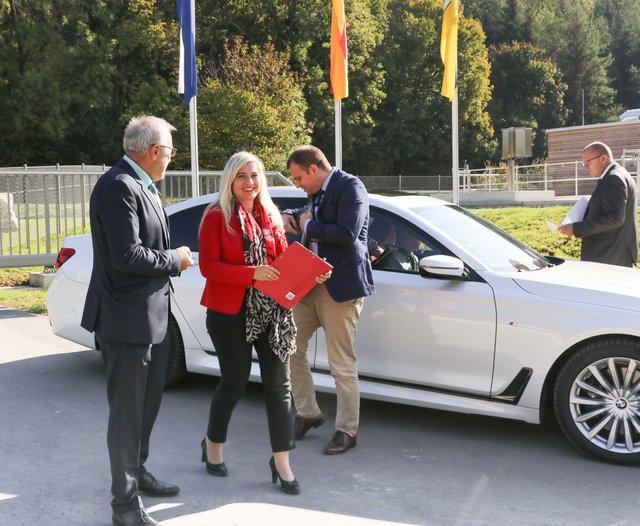 Heiligenstadts 1. Bürgermeister Helmut Krämer (l.) empfängt Staatsministerin Melanie Huml in Heiligenstadt. | Foto: Nicole Fuchsbauer
