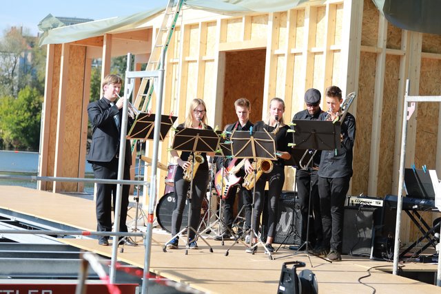 Die musikalische Umrahmung erfolgte durch die Jazz-Combo des städtischen Labenwolf-Gymnasiums Nürnberg unter der Leitung von Johannes Ding. | Foto: Udo Dreier