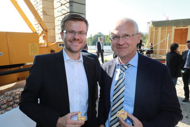 Stadtrat Marcus König  (l.) und Bürgermeister Klemens Gsell. | Foto: Udo Dreier