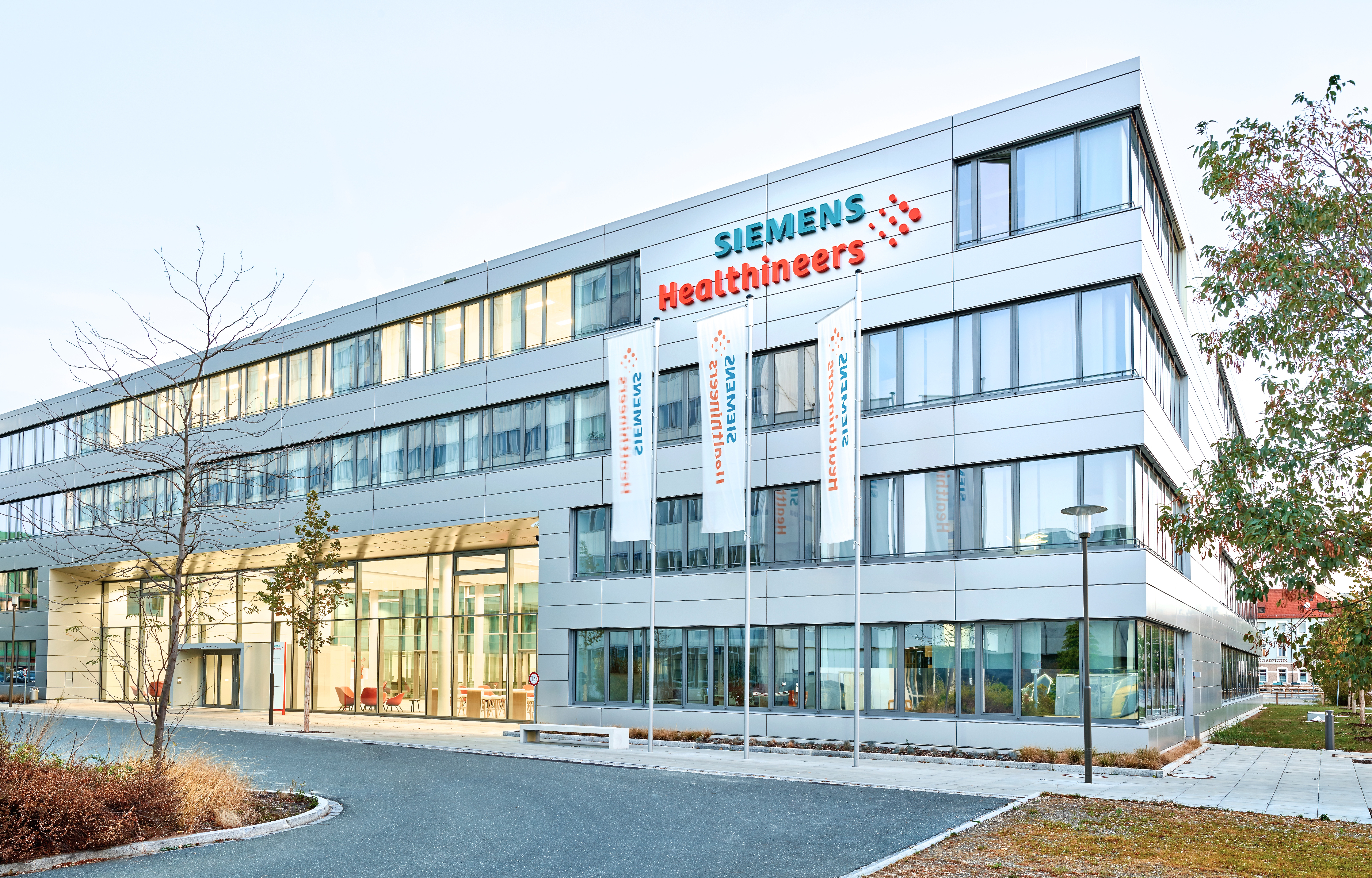 Die neue Unternehmenszentrale von Siemens Healthineers in der Karlheinz-Kaske-Straße. Foto: www.healthcare.siemens.de