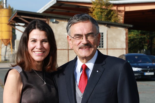 Die Bayerische Wissenschaftsministerin Prof. Dr. Marion Kiechle und Wolfgang A. Herrmann, Präsident der Technischen Universität München, besichtigen das neue Nürnberger Uni-Gelände. | Foto: Udo Dreier