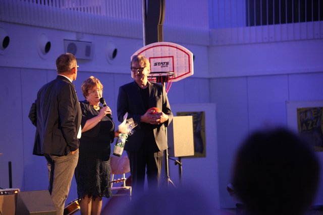 Elisabeth Reichert, Kulturreferentin der Stadt Fürth, wünschte im Namen der Stadt alles Gute und überbrachte Grüße des Oberbürgermeisters. | Foto: Arthur Kreklau