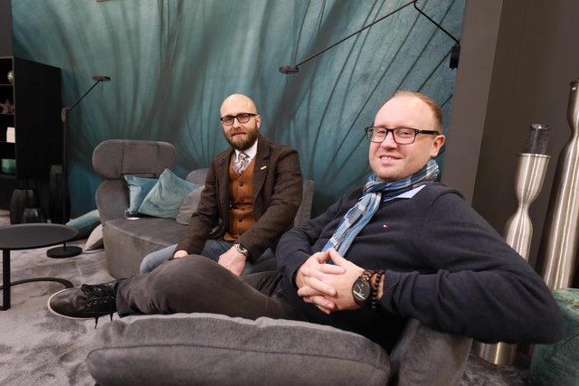 Rundgang und Vorbesichtigung der Consumenta 2018 in Nürnberg mit Henning  (r.) und Thilo Könicke (beide Geschäftsführer AFAG). | Foto: Udo Dreier
