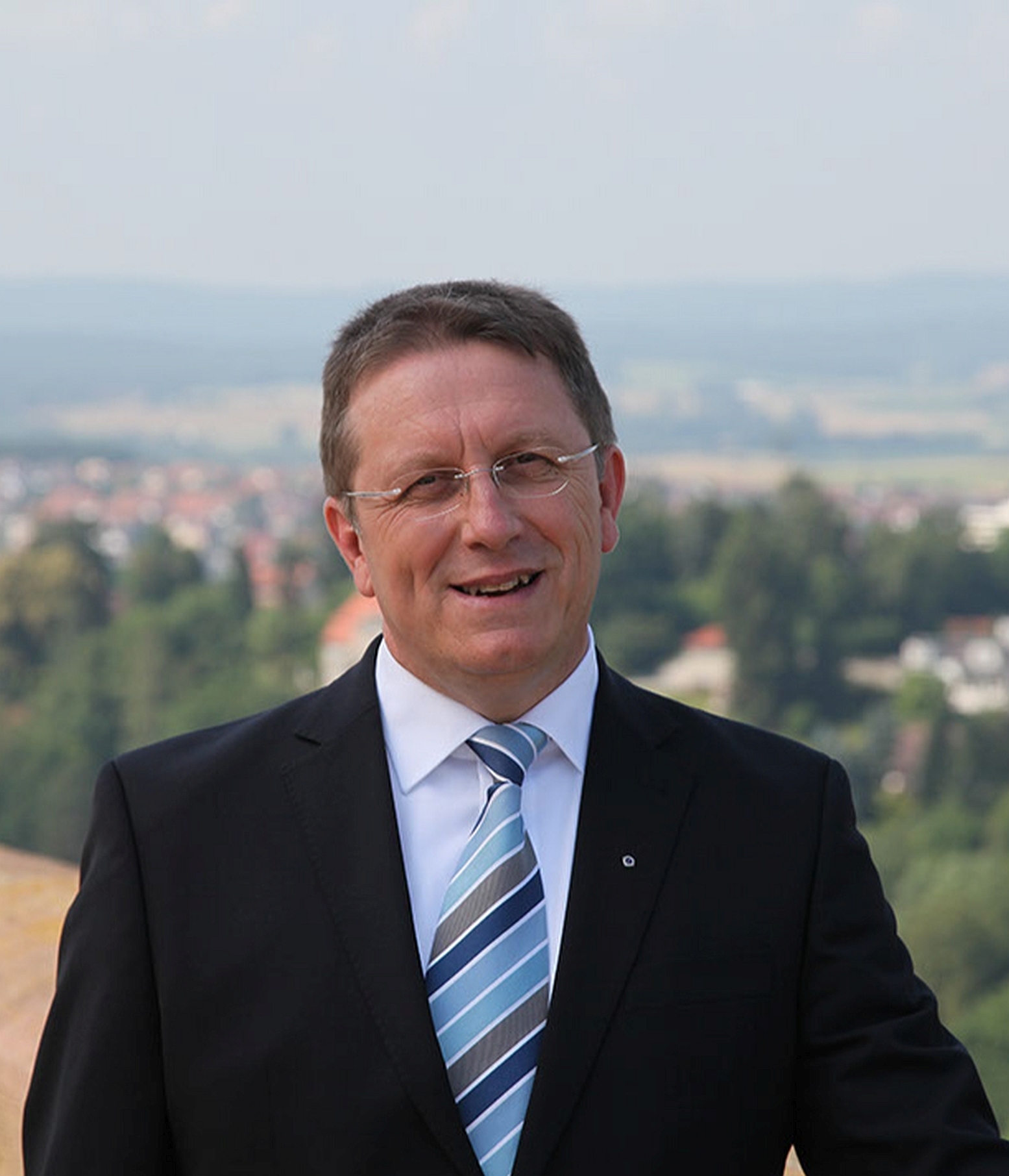 Der Kulmbacher Oberbürgermeister Henry Schramm wurde zum neuen Bezirkstagspräsidenten von Oberfranken gewählt.