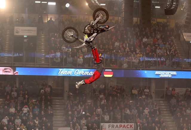 NIGHT of the JUMPs: Luc Ackermann. | Foto: NIGHT of the JUMPs / Oliver Franke